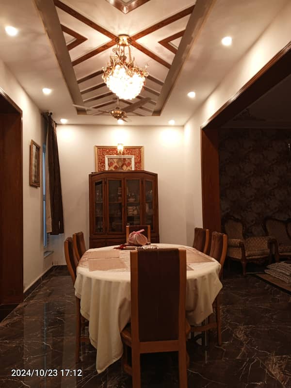 1 KANAL MODERN HOUSE FOR SALE IN NESPAK PH 3, NEAR DEFENCE ROAD. 5