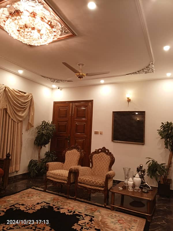 1 KANAL MODERN HOUSE FOR SALE IN NESPAK PH 3, NEAR DEFENCE ROAD. 29