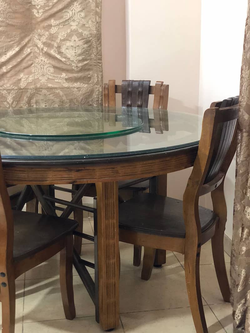 Imported Dinning table with 04 chairs 1