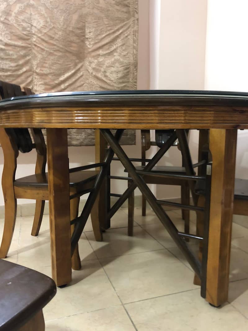 Imported Dinning table with 04 chairs 2