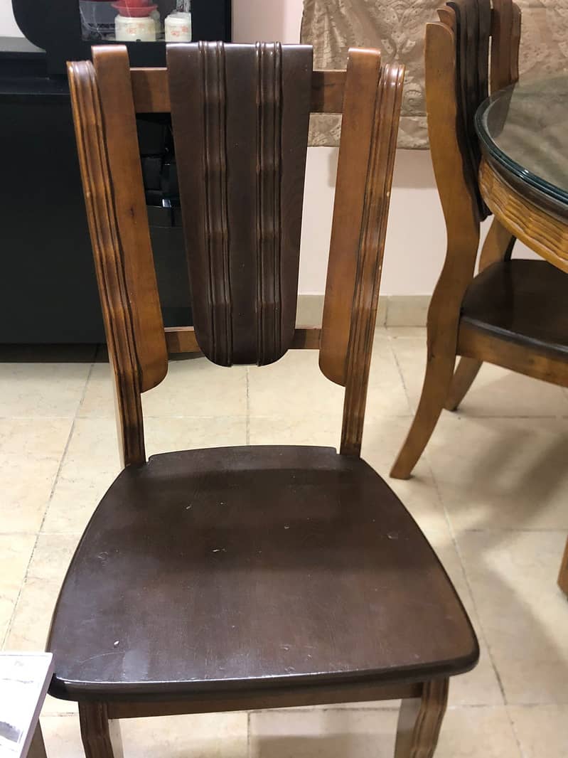 Imported Dinning table with 04 chairs 8