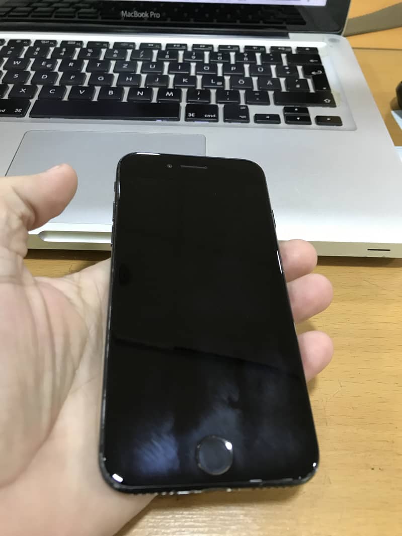 Iphone 7 PTA Approved 2