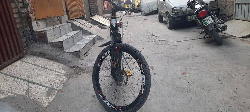 Good condition and fast running cycle. 1