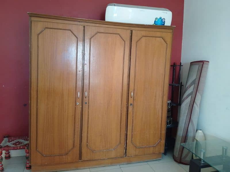 3 door cupboard used urgent sell 0