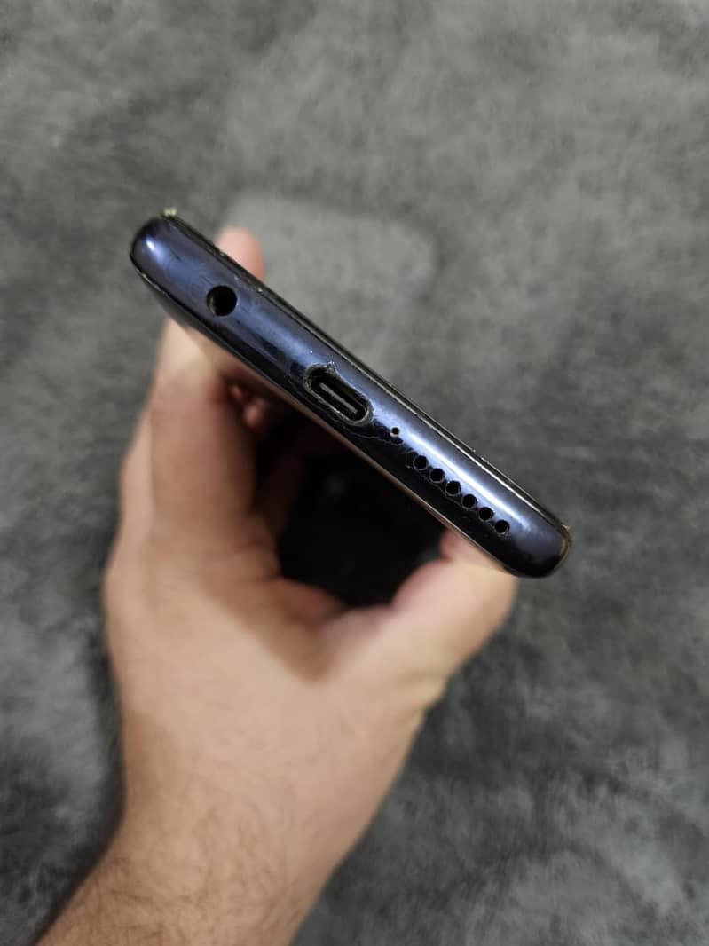 Motorola One 5G UW 5