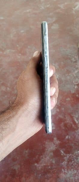 Redmi Note9S Serious Loog Contact. karu 4