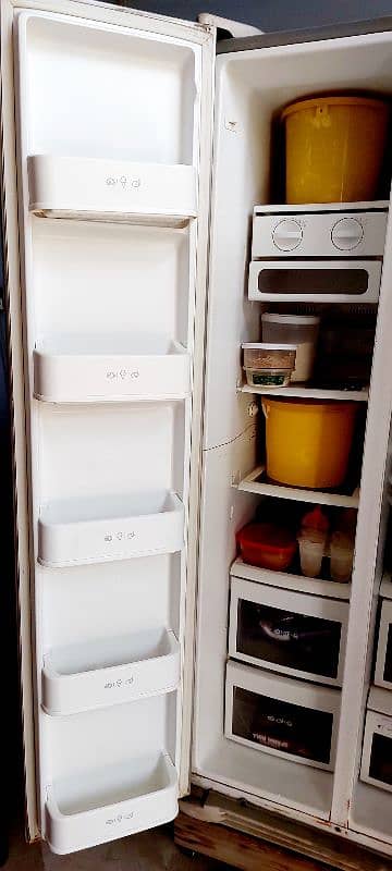 LG double door fridge made in Korea 1