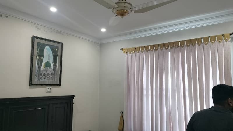 12 Marla Oper Portion Available For Rent Sabzazar Most Beautiful House Prime location 3