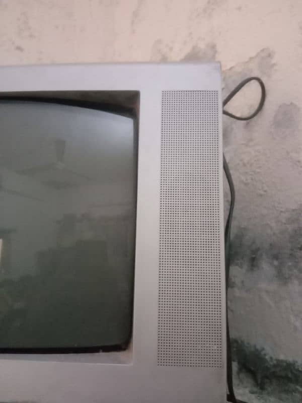 luminar TV bilkol ok screen ok sound mp5 b Sath h flash k liay 1