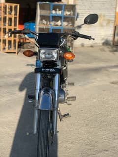 Honda cg 125 islamabad number 2021 model bike 11k drive with in islama