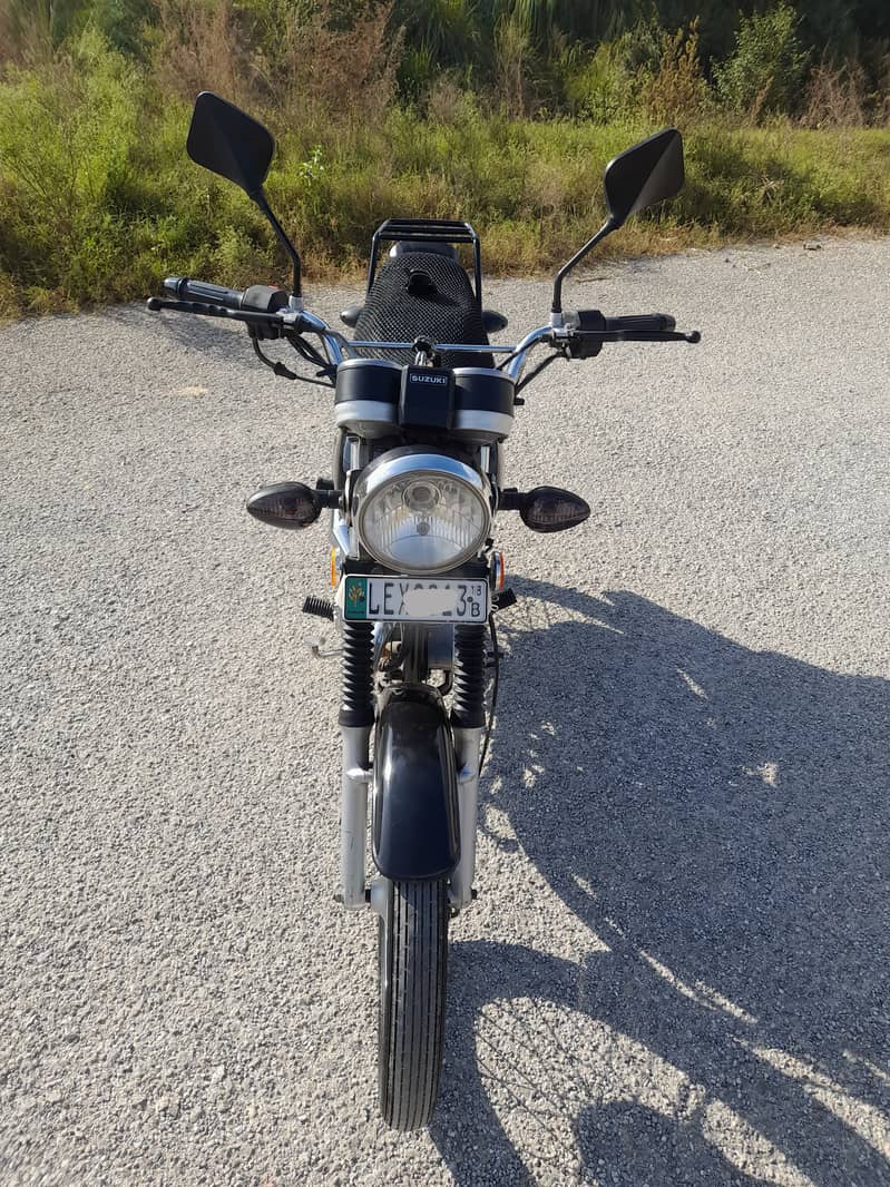 Suzuki GS 150 2018 11