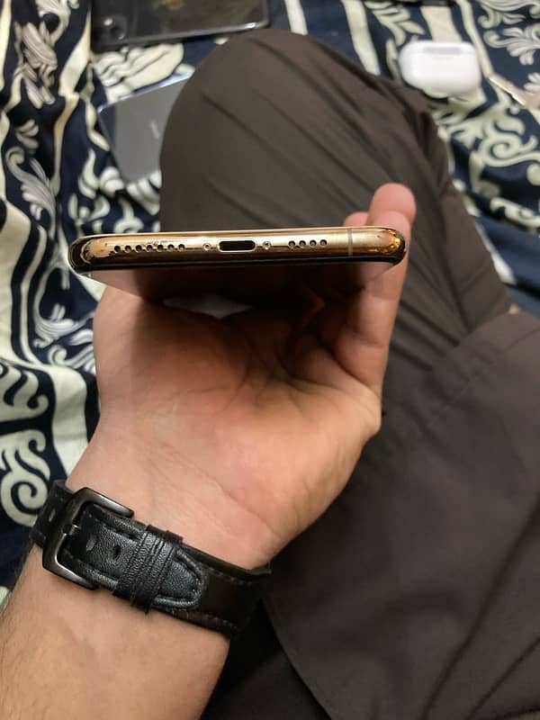 IPHONE XS MAX 0