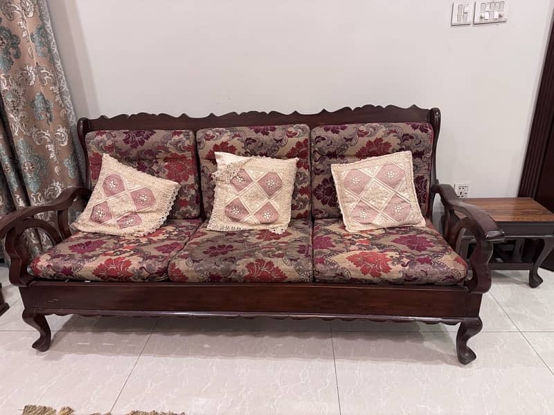 5 seater wooden sofa set for sale 1