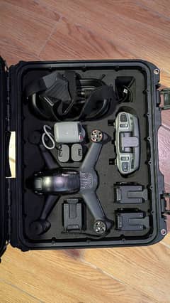 DJI FPV with accessories