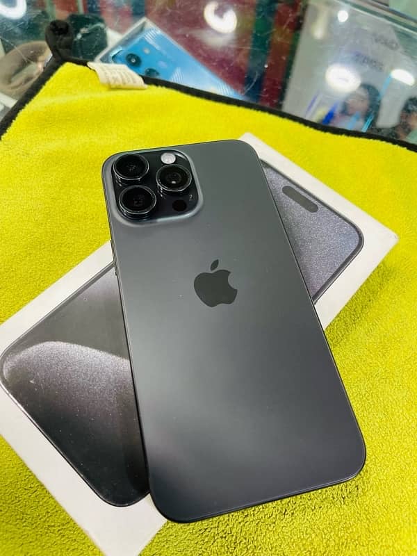 iPhone 15 pro max 256GB factory unlock 2