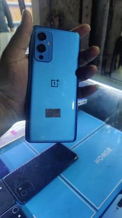 **"OnePlus