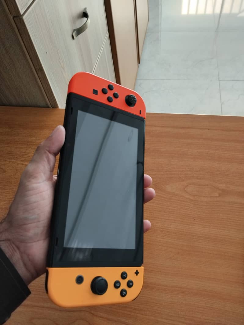 Nintendo Switch Consoles 10/10 condiation 6