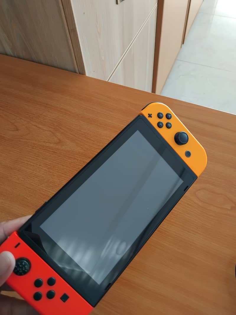 Nintendo Switch Consoles 10/10 condiation 7