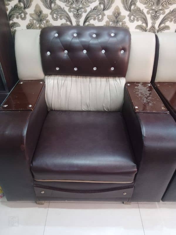 leather sofa 2