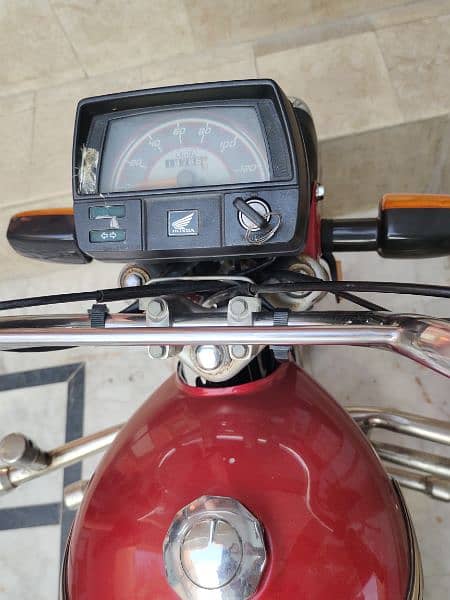 Honda cd70 8