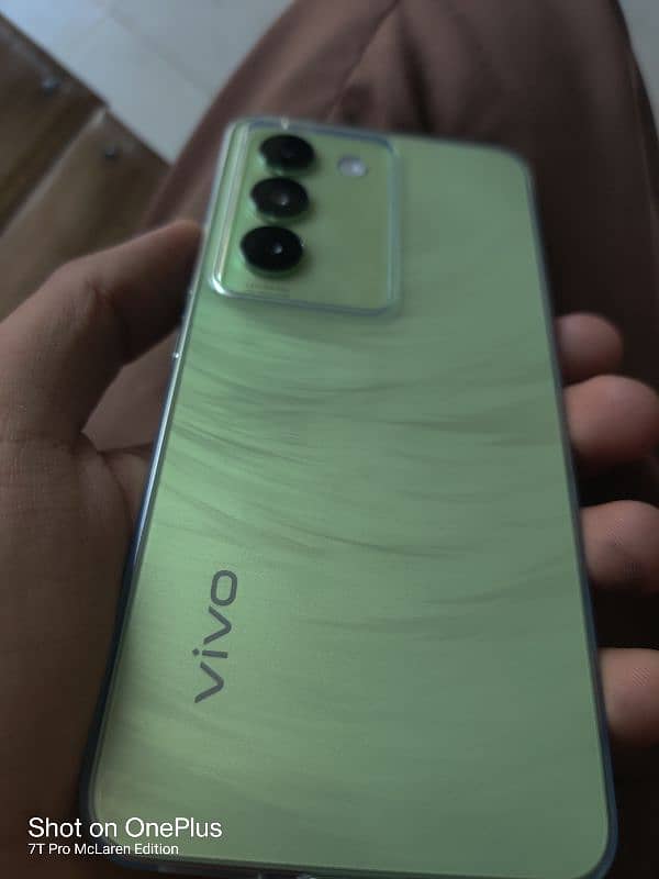 vivo Y 100 4