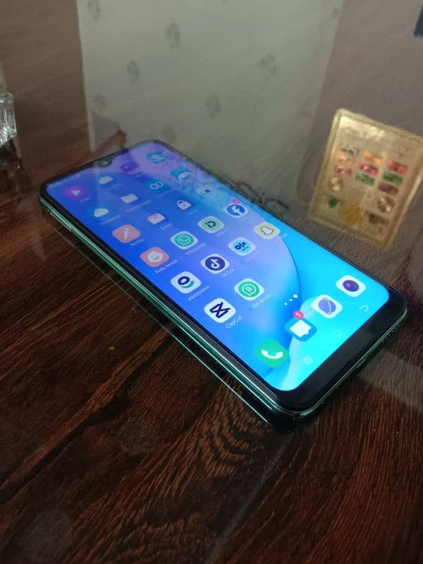 vivo y17.8/256gb pta approved call/watsapp 03415075505 5