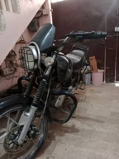 Suzuki 150 GS 2022 model registered 2023 3200 km drive