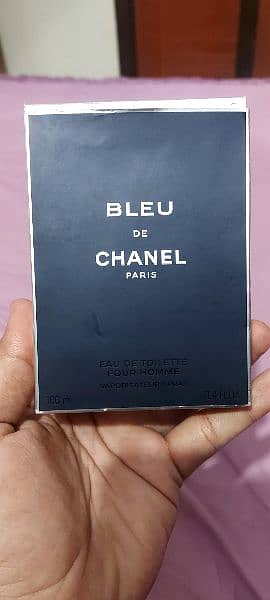 bleu de chanel for sale in minimal used 4