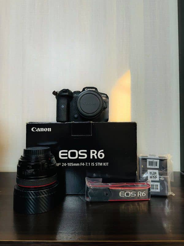 Canon R6 with box & Accessories 0