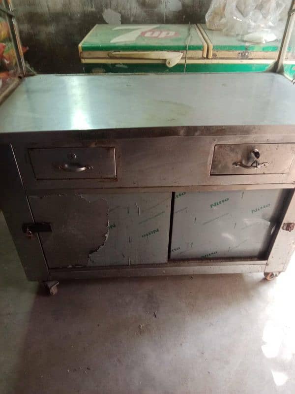 SAMOSA/FRIED ITEMS DISPLAY COUNTER FOR SALE 2