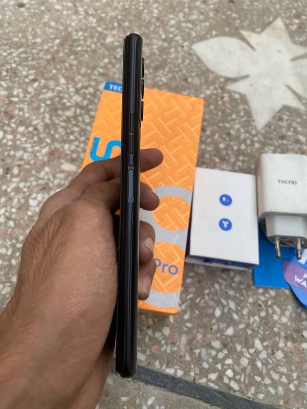 Tecno Spark 8 pro 4/64 with box charger Serious buyer 3