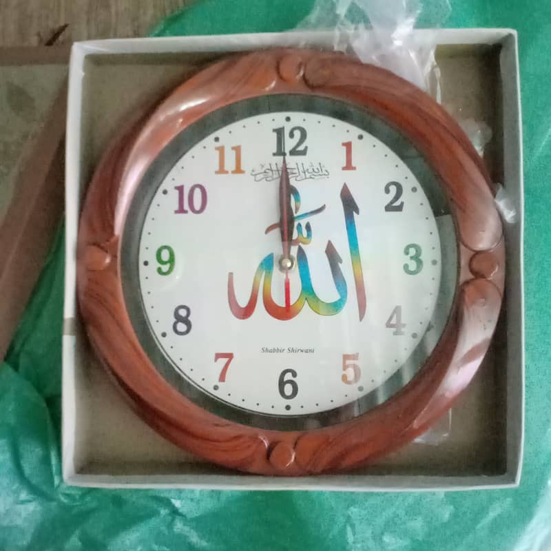 Fancy wall clock 0