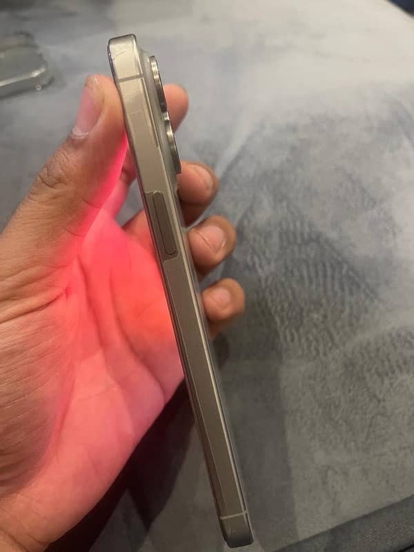 Iphone 15pro max 256gb dual physical pta approved 4