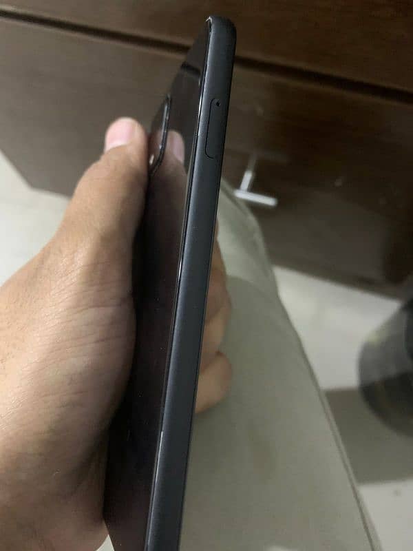 goole pixel 4 black colour 64gb 6gb ram 2