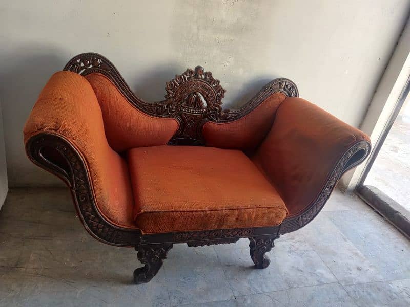 Chinioti 5 seater sofa structure good condition 0