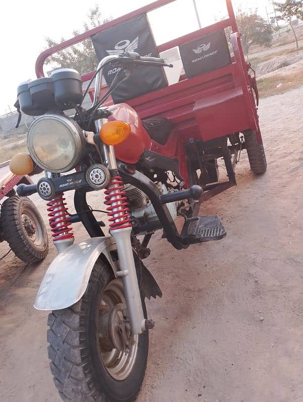 good condition loader rickshaw for sale 03011539185 9