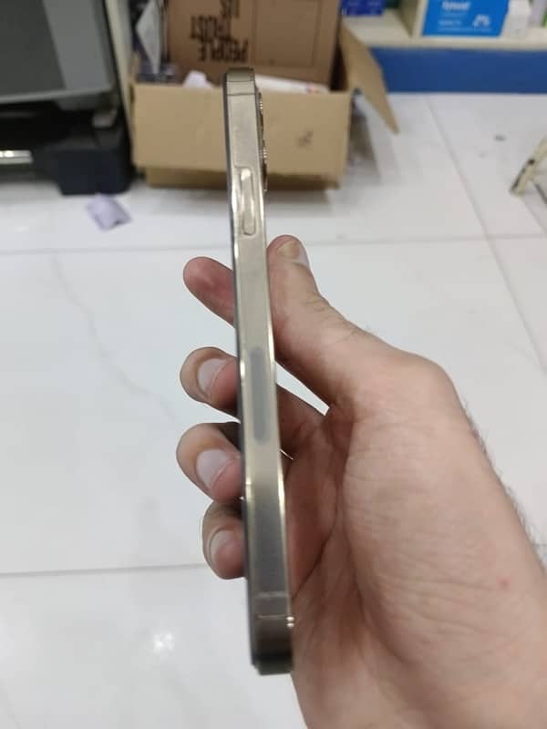 Iphone 12pro 128gb Gold PTA Approved 4