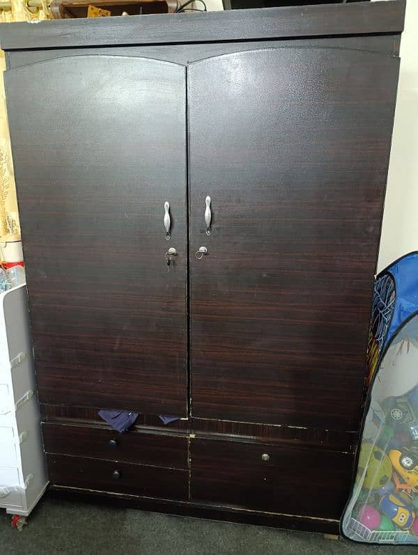 cupboard Almari 1