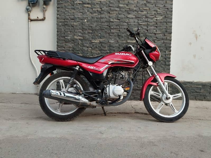 SUZUKI 110 Bike 2