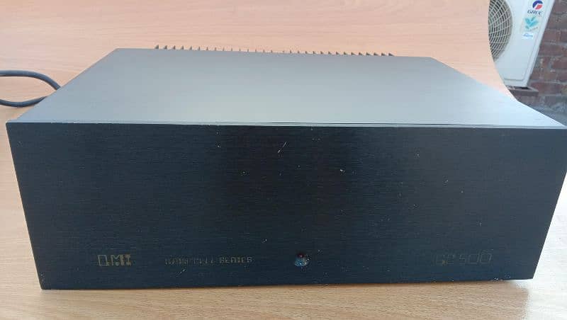 vintage quatre gc 500 solid state stereo power amplifier 1