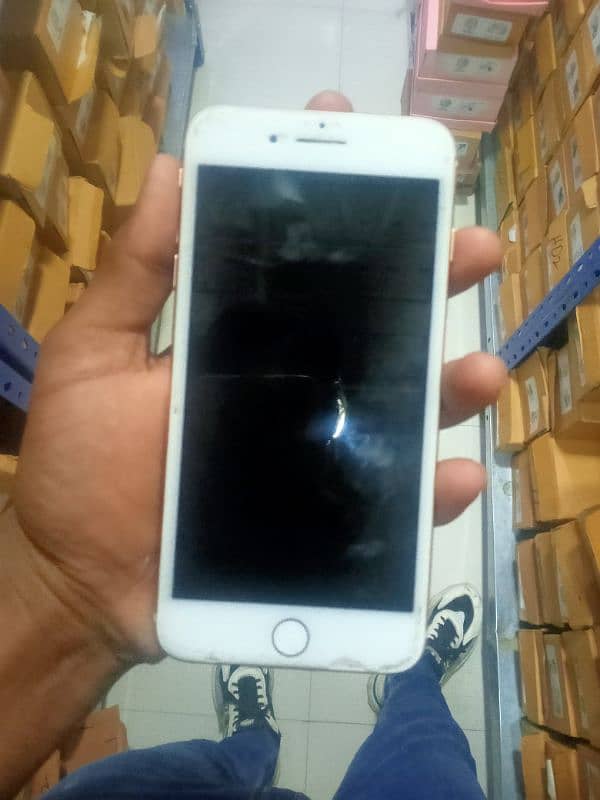 I phone 8plus non pta 64 gb 0