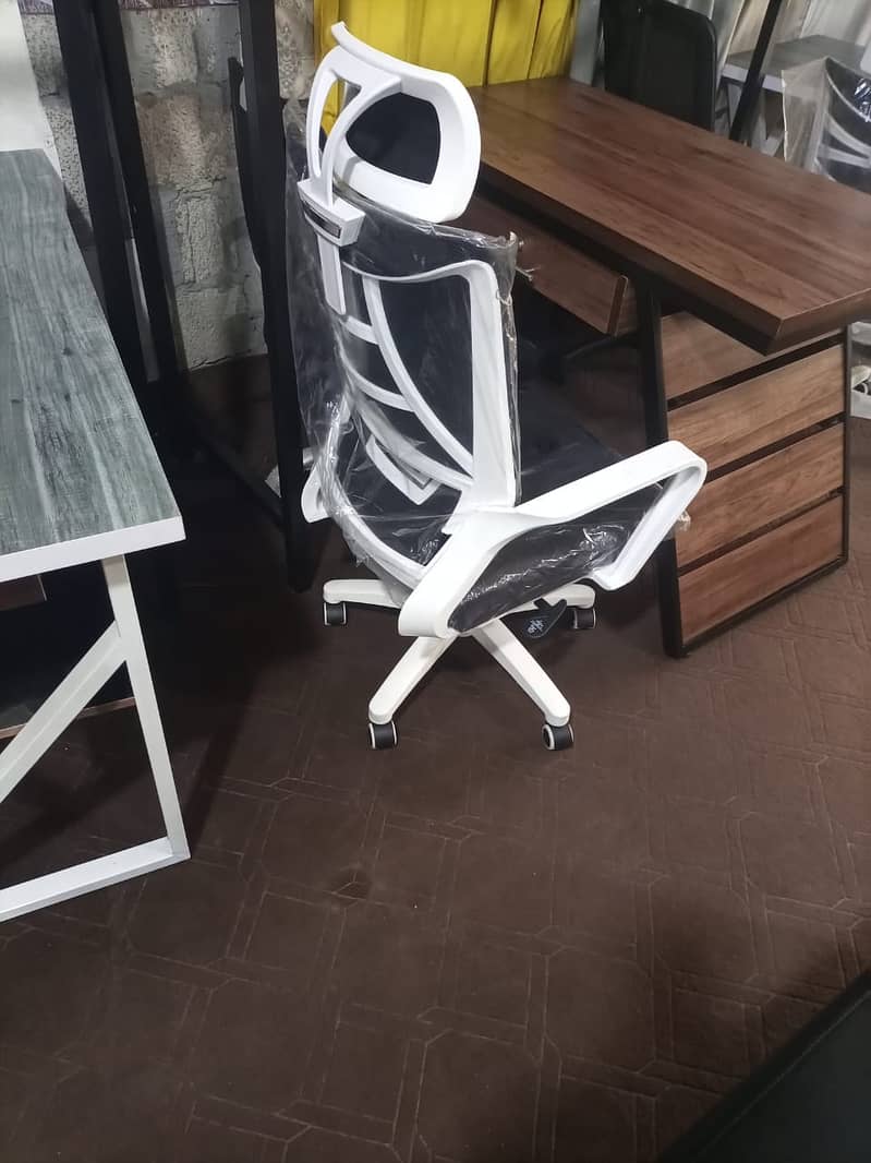 Revolving Chairs/Computer Chair/Executive Chair/Office Chair/Visitor 4