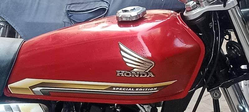 Honda 125 special edition 9