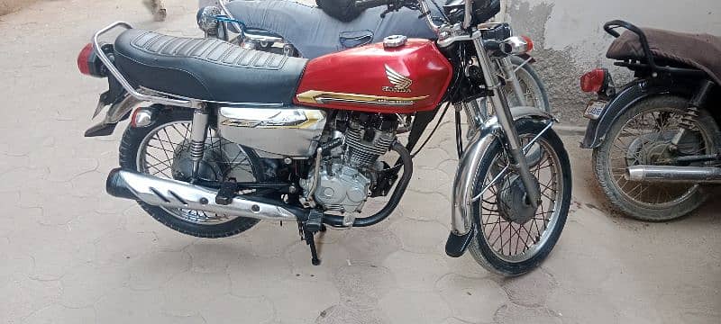 Honda 125 special edition 13