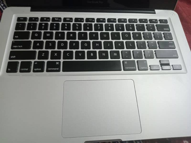 MacBook Pro mid 2012    13.3 inch HD Display 1