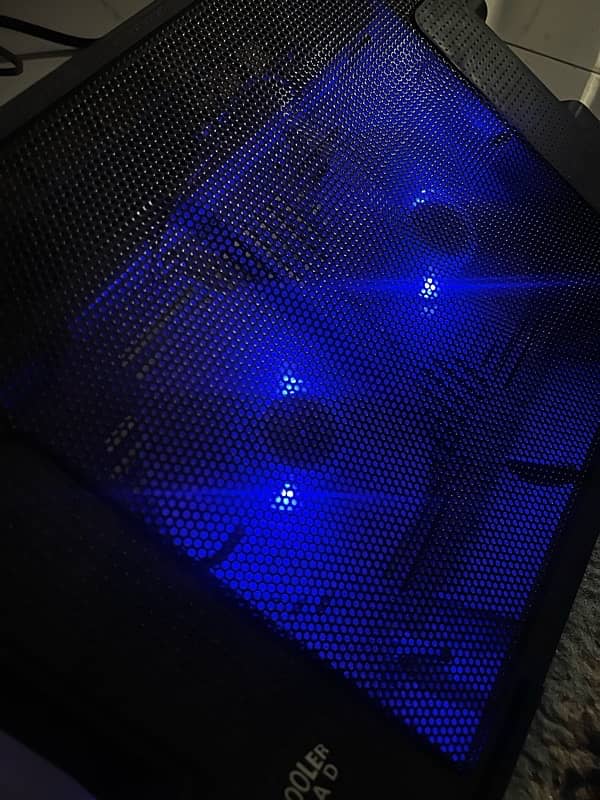 Laptop cooler with RGB lights 2