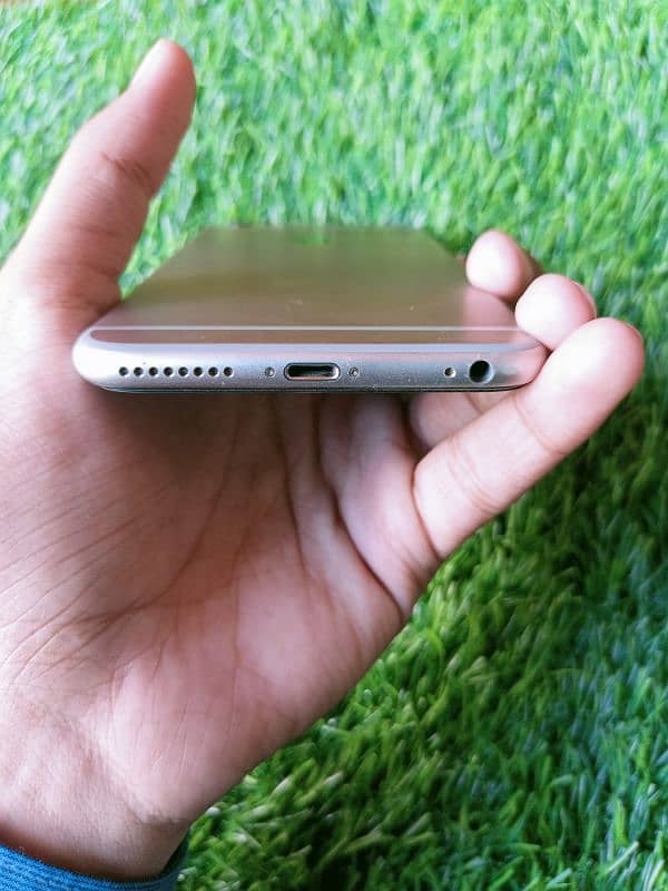 I phone 6splus (64gb) 10/10 condition no open repair urgent sale sale 6