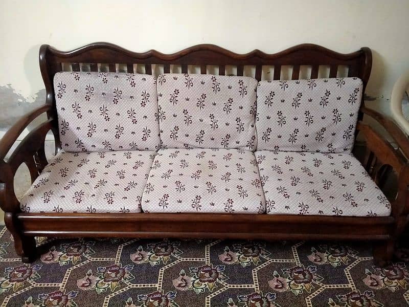 sofa she sham wood original new condition polish 2 din phele karwai ha 0