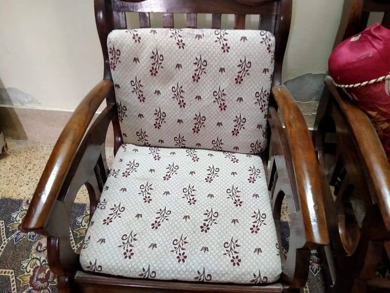 sofa she sham wood original new condition polish 2 din phele karwai ha 2