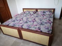 single beds with mattress